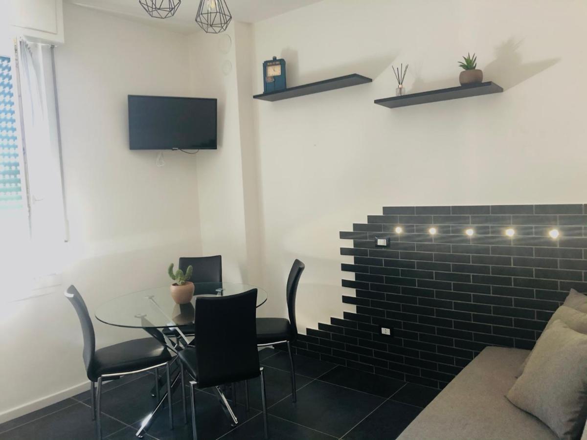 Blaxej, Nel Cuore Di Verona, Moderno Ed Elegante, 4 Posti Letto, Wi-Fi, Self Check In Apartamento Exterior foto