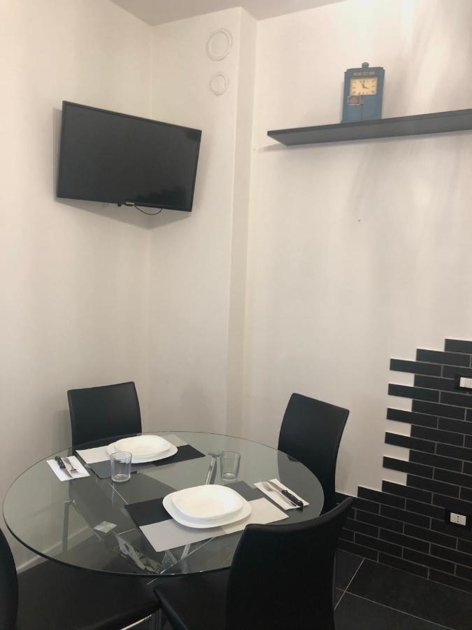 Blaxej, Nel Cuore Di Verona, Moderno Ed Elegante, 4 Posti Letto, Wi-Fi, Self Check In Apartamento Exterior foto