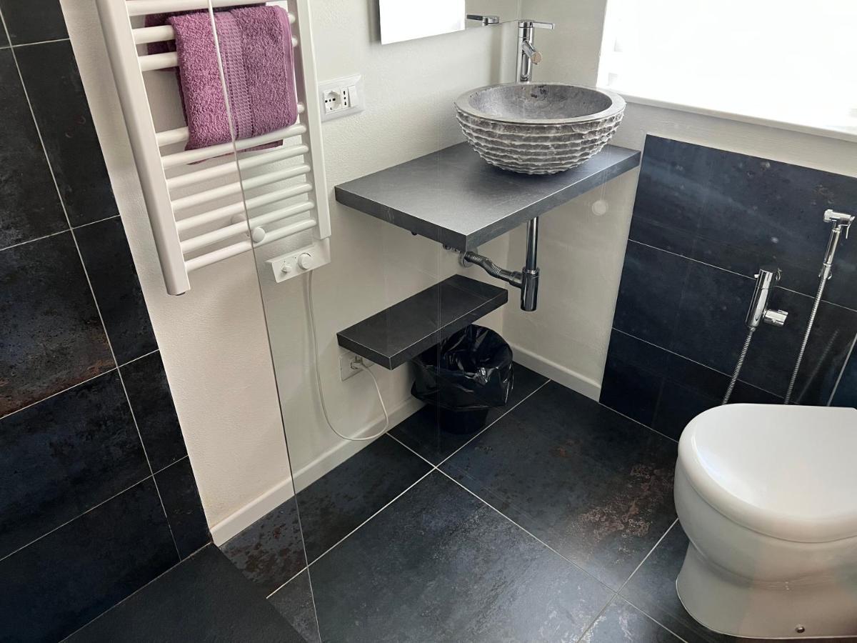 Blaxej, Nel Cuore Di Verona, Moderno Ed Elegante, 4 Posti Letto, Wi-Fi, Self Check In Apartamento Exterior foto