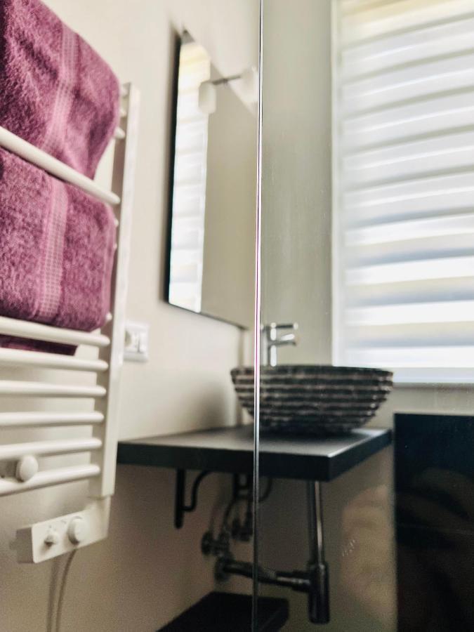 Blaxej, Nel Cuore Di Verona, Moderno Ed Elegante, 4 Posti Letto, Wi-Fi, Self Check In Apartamento Exterior foto